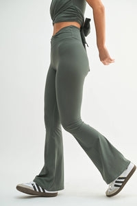 Twist & Flare Crossover Leggings